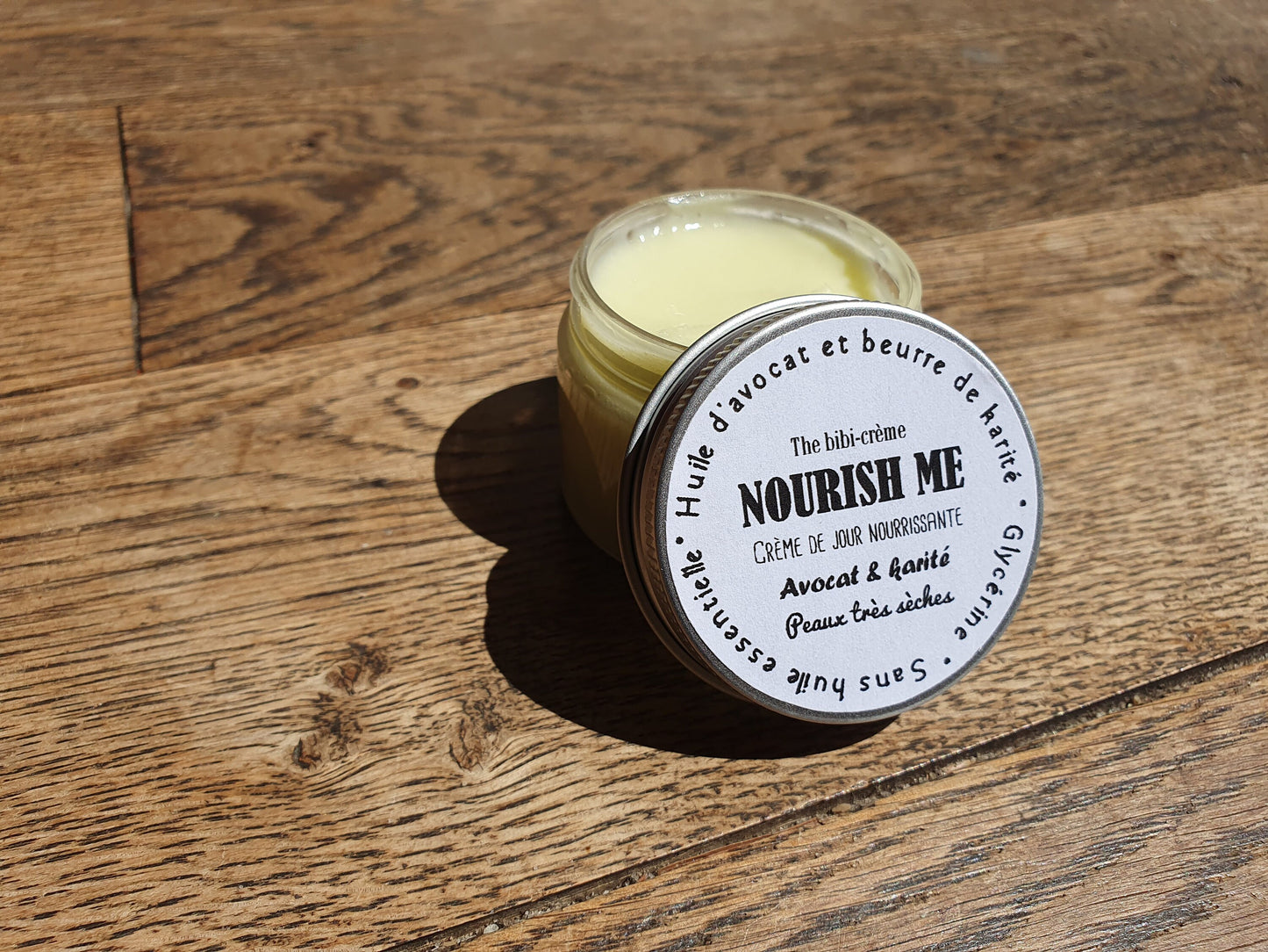 La "Nourish me", crème de jour nourrissante et très hydratante pour les peaux sèches à l'avocat et au karité