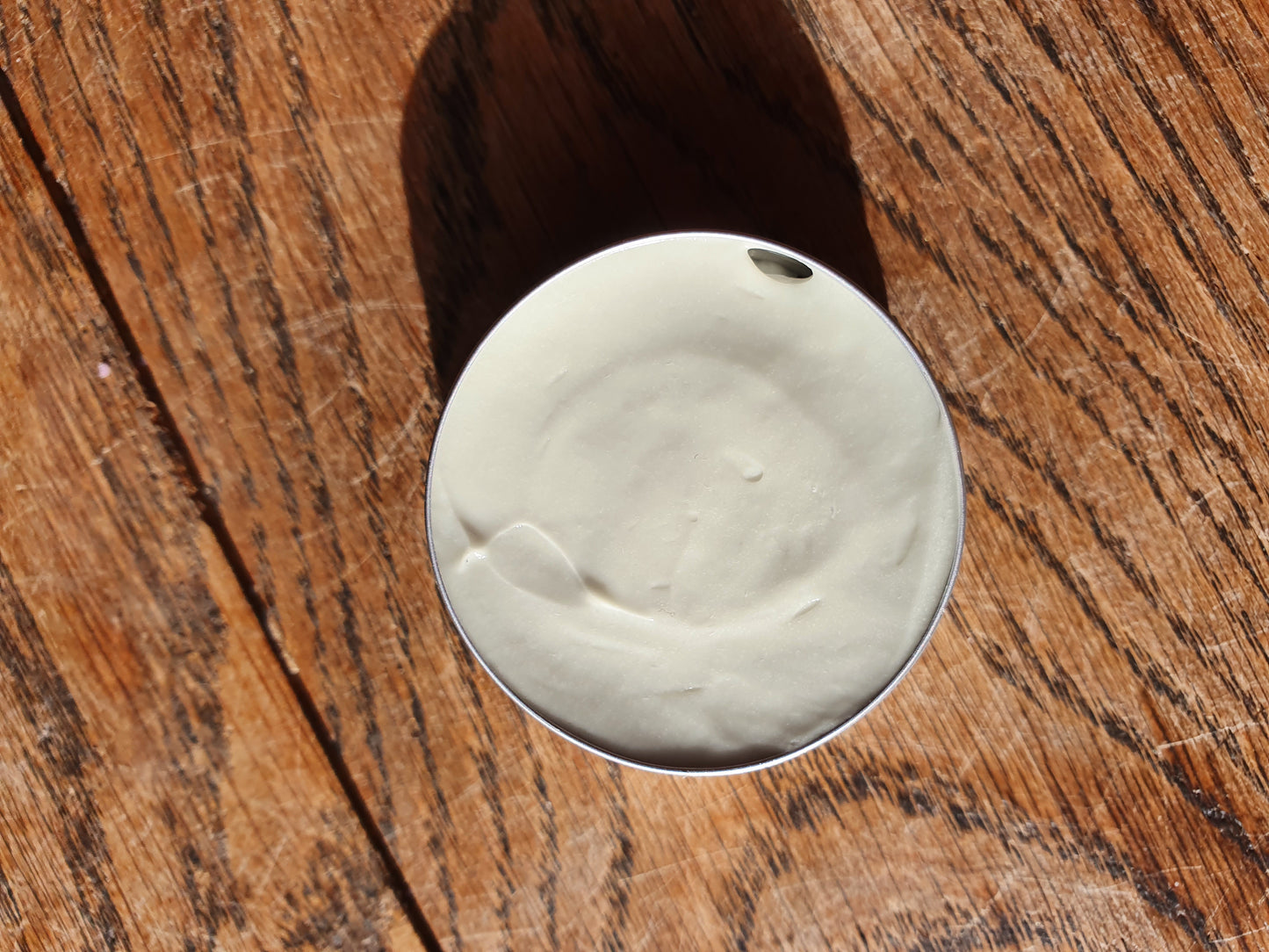La "In The Pocket", gel crème gelée contour des yeux ant poches et anti cernes à l'aloe vera, concombre et huile de calophylle inophyle
