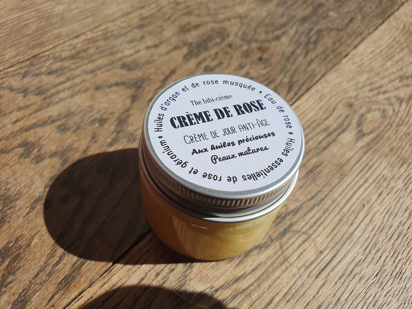 La "Crème de rose", crème de jour liftante anti âge à la rose et à l'huile d'argan pour les peaux matures