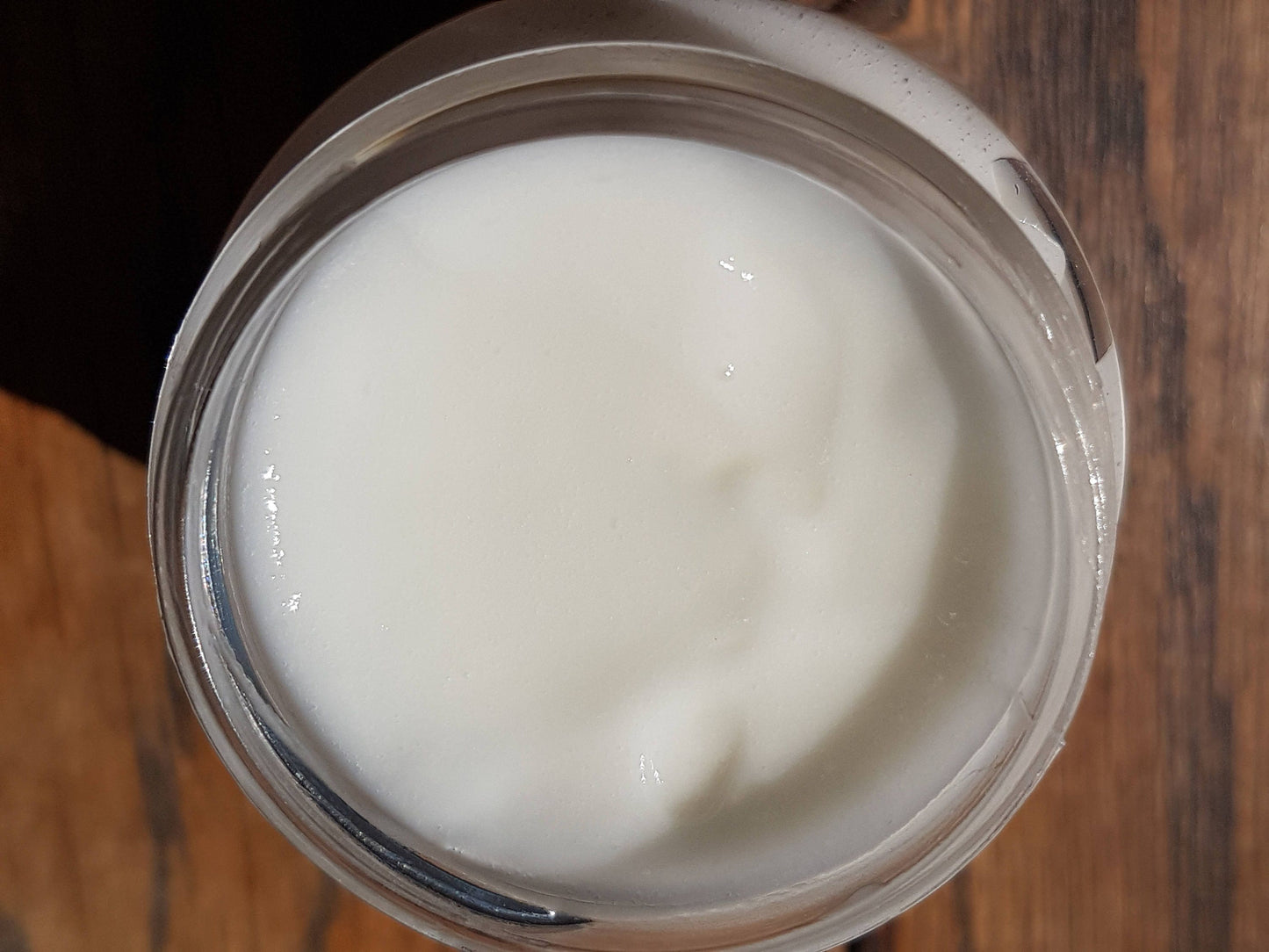 La "Basic", crème de jour hydratante minimaliste mais divine à l'huile de macadamia
