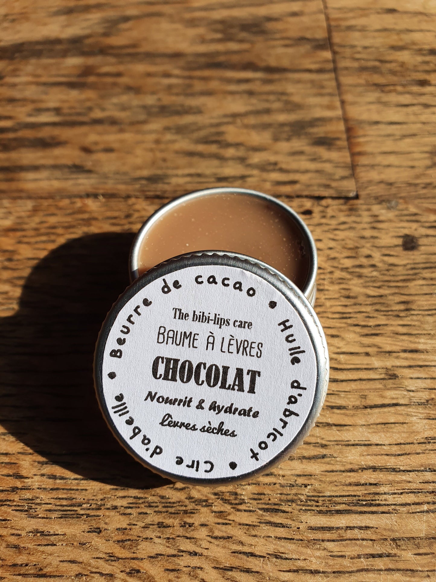 Le "Baume au chocolat", baume hydratant et nourrissant pour les lèvres gourmandes au beurre de cacao blanc et arôme alimentaire chocolat
