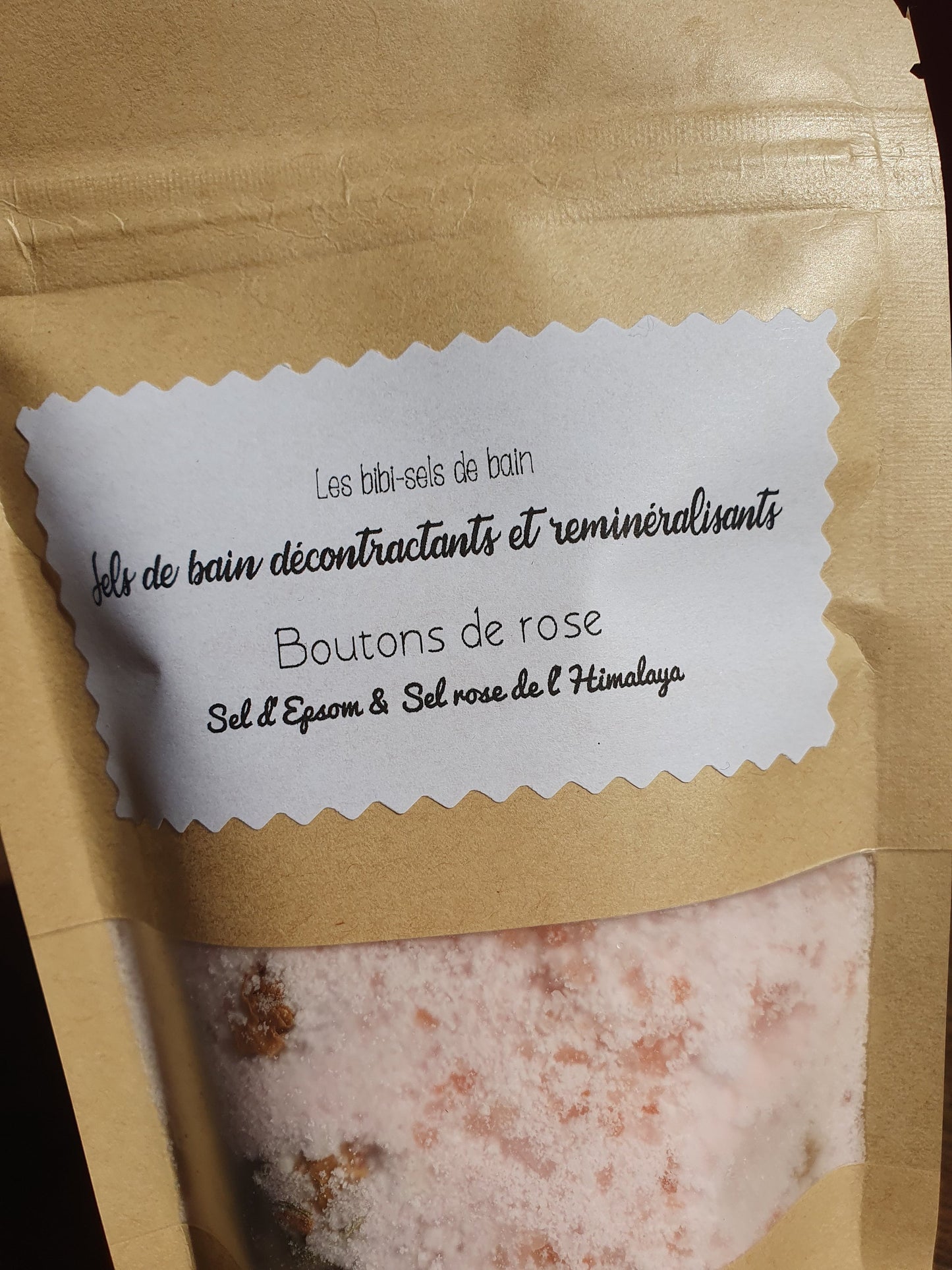 Sels de bain décontractants et reminéralisants "Boutons de rose", à la rose et au sel rose d'Himalaya