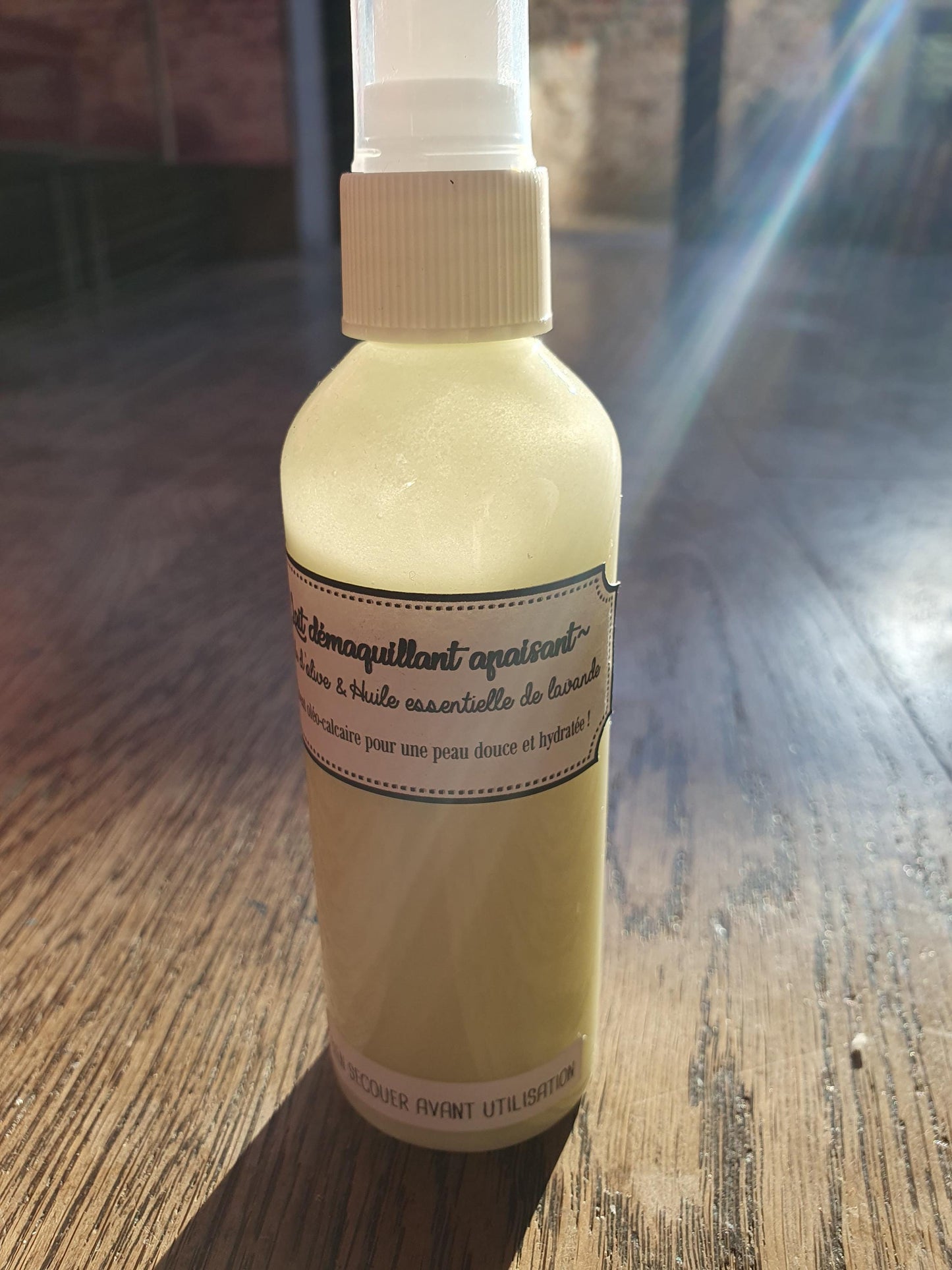 Lait liniment démaquillant oléo-calcaire à l'huile d'olive et à l'huile essentielle de lavande