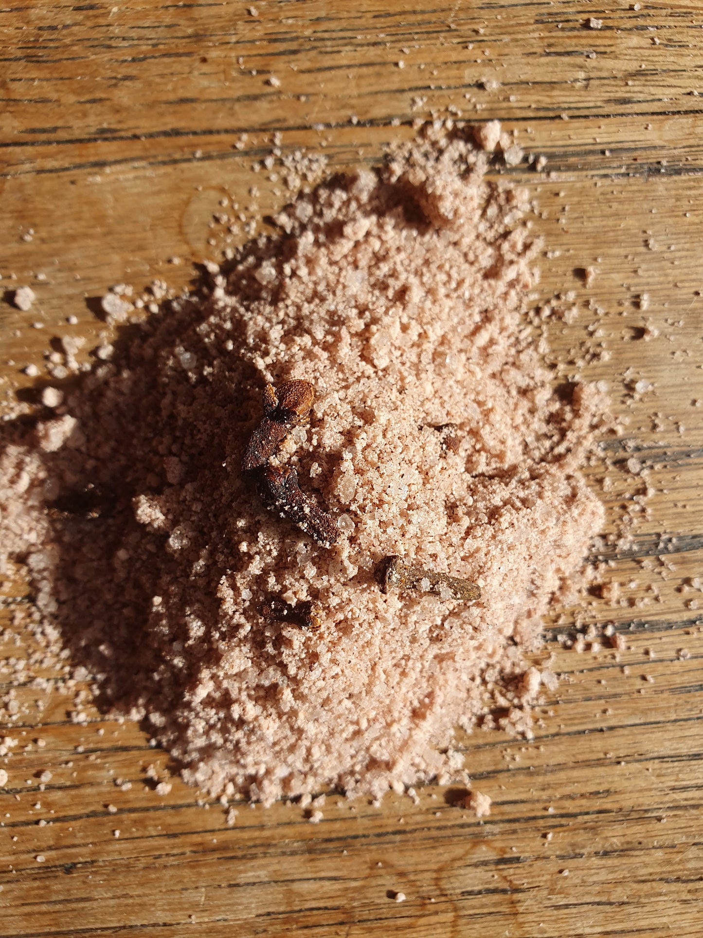 Sels de bain décontractants et reminéralisants "Epices gourmandes" aux épices, cannelle, clous de girofle et sel d'Epsom relaxant