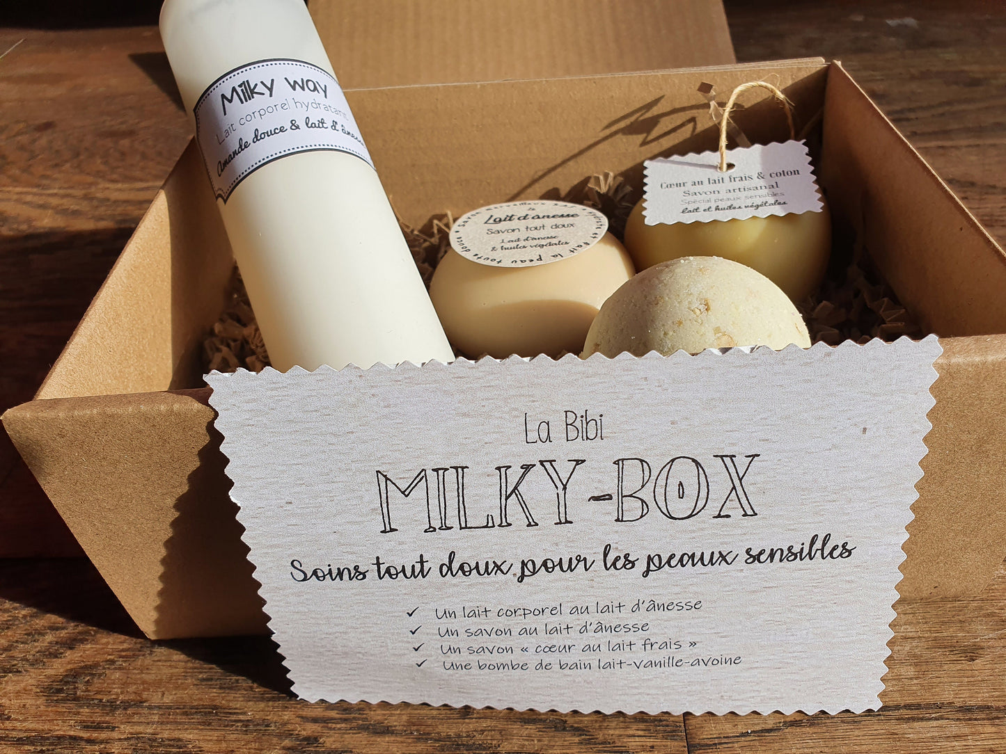 La "Milky-box", coffret ou boîte cadeau de soins complets au lait pour les peaux en manque de douceur et d'hydratation