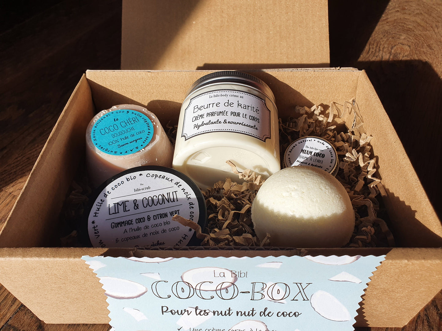 La "Coco-box", coffret ou boîte cadeau de soins complets ultra gourmands à la noix de coco