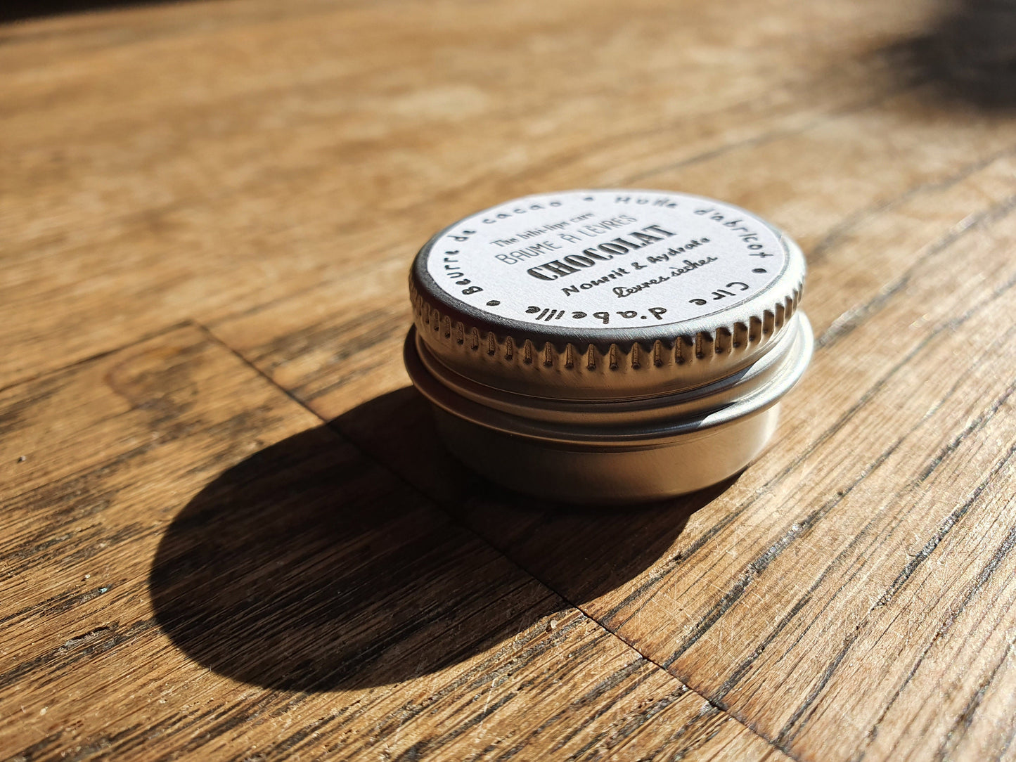 Le "Baume au chocolat", baume hydratant et nourrissant pour les lèvres gourmandes au beurre de cacao blanc et arôme alimentaire chocolat