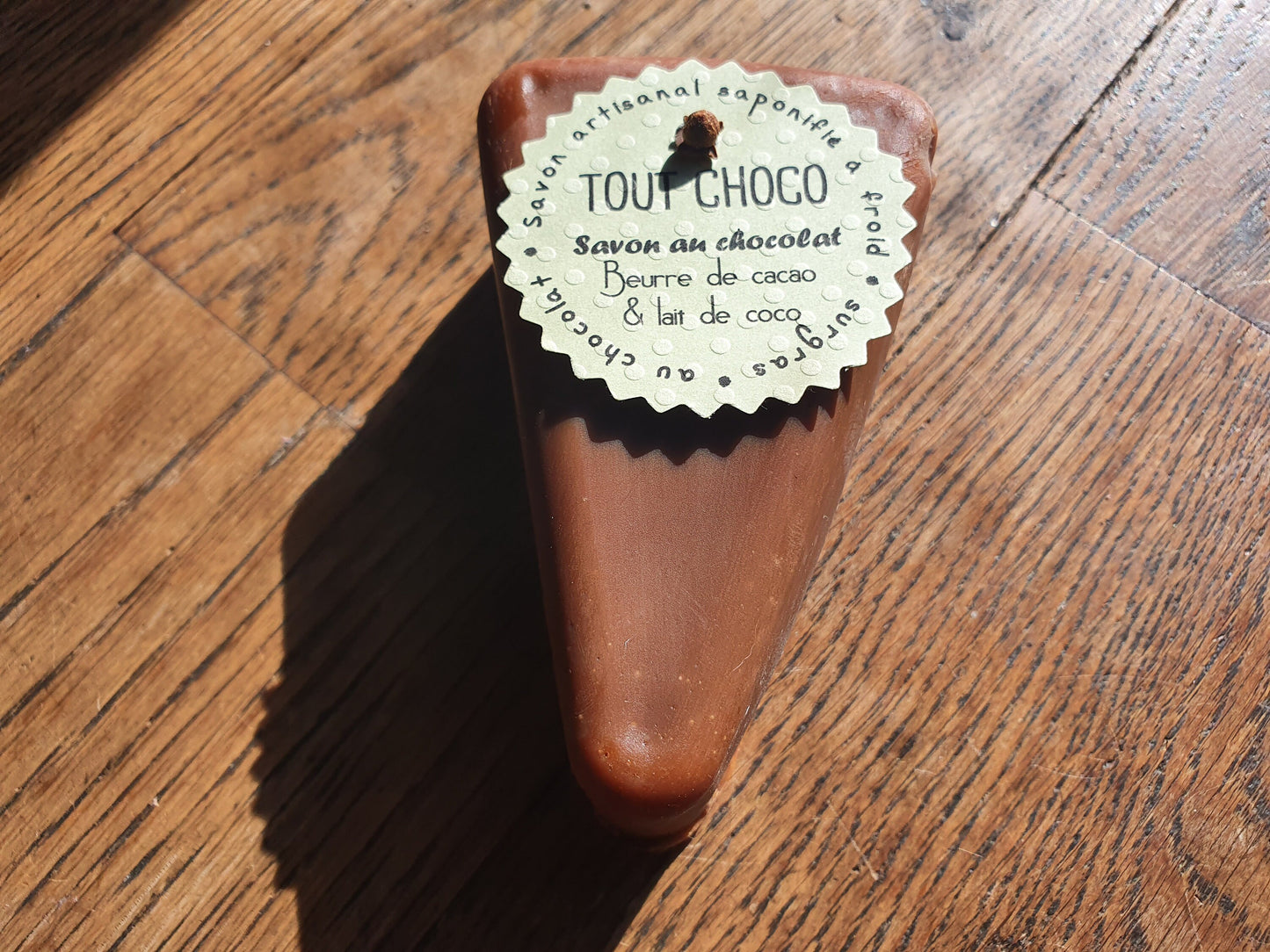 Le "Tout Choco", savon artisanal surgras saponifié à froid super gourmand au beurre de cacao et au chocolat