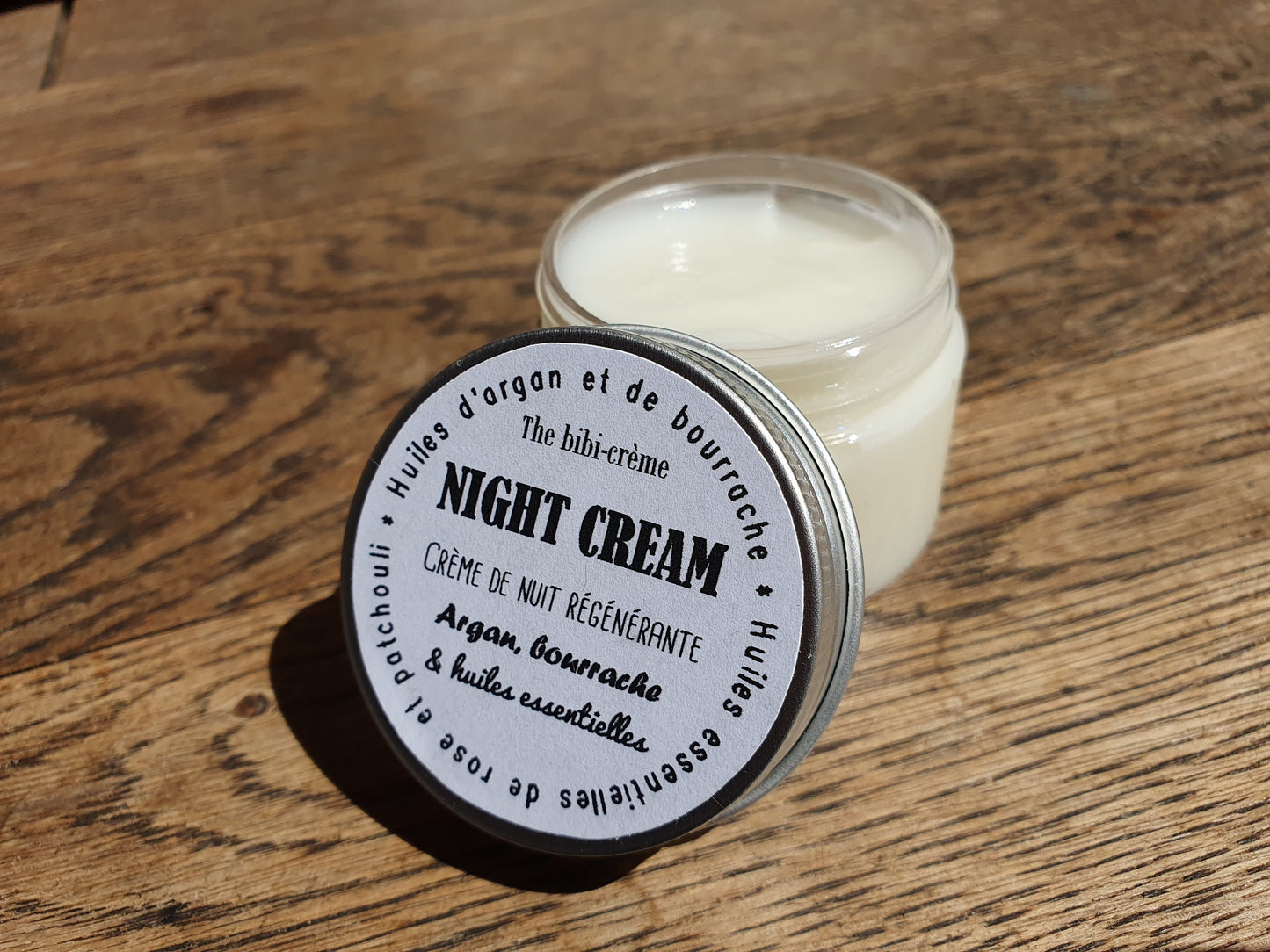 La "Night cream", crème de nuit régénérante aux huiles essentielles et à l'huile d'argan et de bourrache