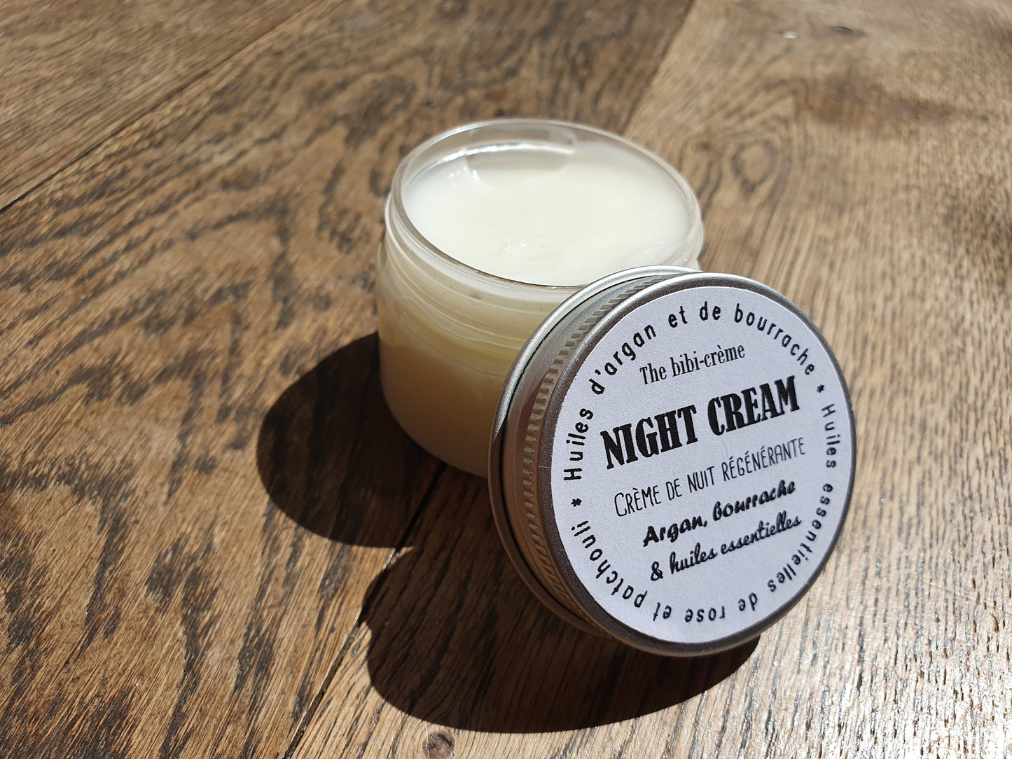 La "Night cream", crème de nuit régénérante aux huiles essentielles et à l'huile d'argan et de bourrache