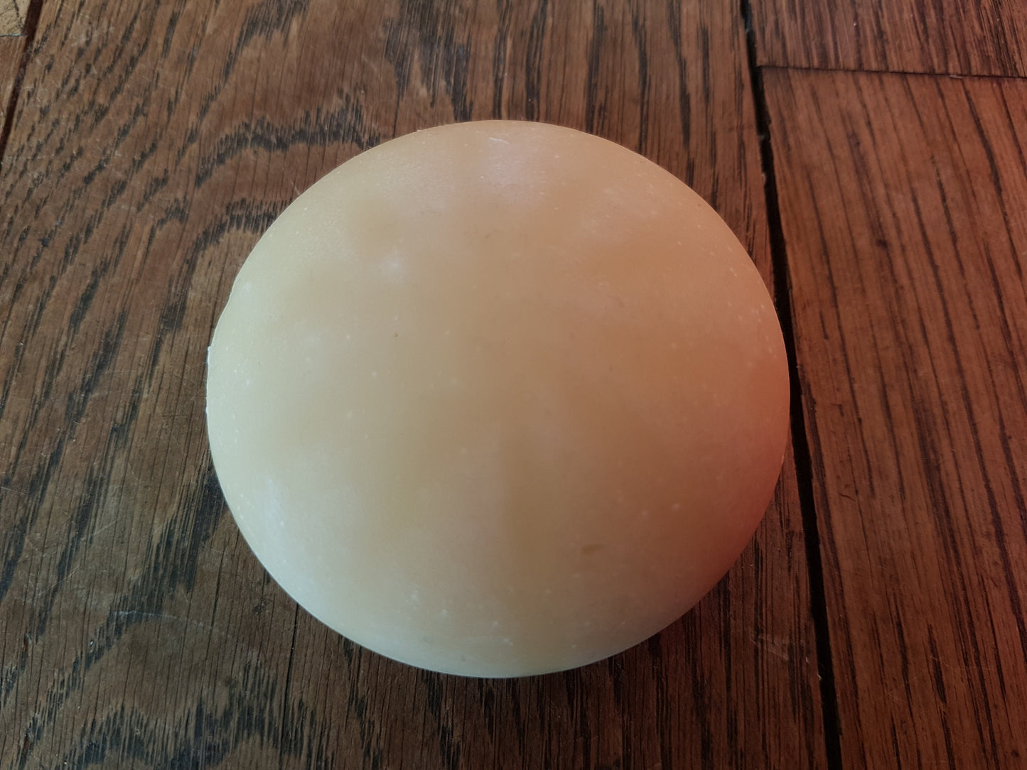 Le "Lait d'ânesse", savon artisanal surgras saponifié à froid extra doux au lait d'ânesse et huiles végétales pour les peaux sèches et déshydratées