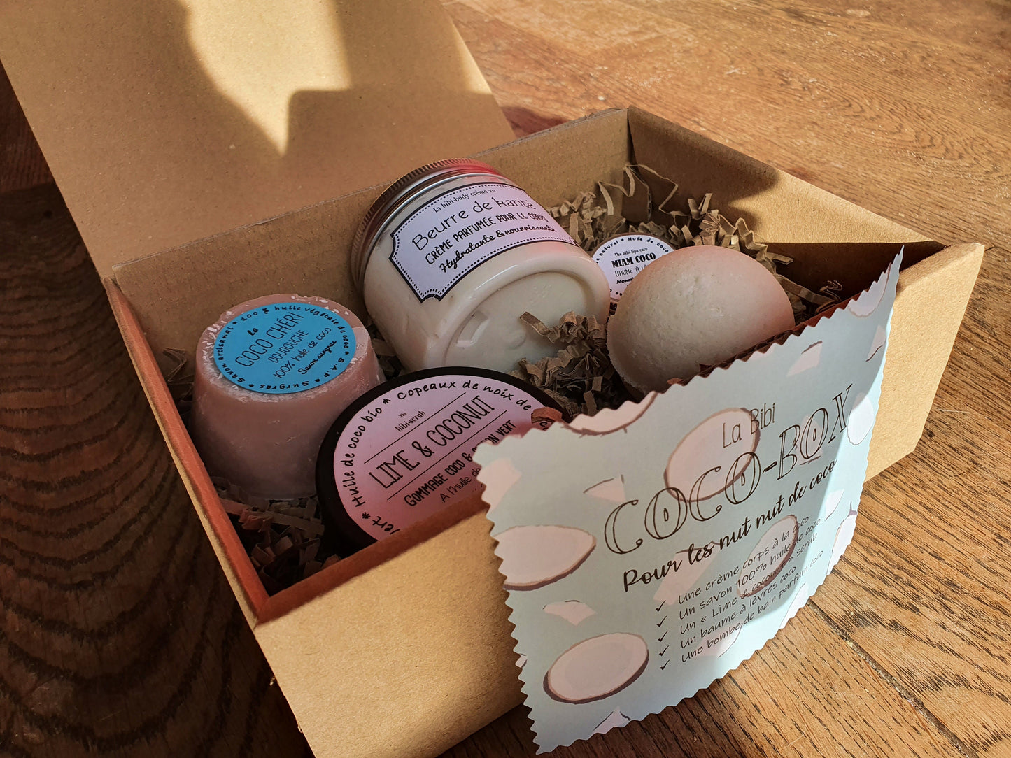 La "Coco-box", coffret ou boîte cadeau de soins complets ultra gourmands à la noix de coco