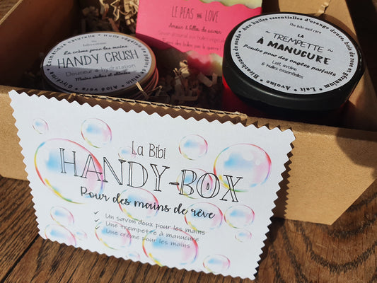 La "Handy box", coffret ou boîte cadeau de soins complets pour une manucure parfaite et des mains impeccables