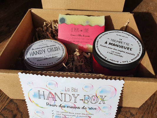 La "Handy box", coffret ou boîte cadeau de soins complets pour une manucure parfaite et des mains impeccables
