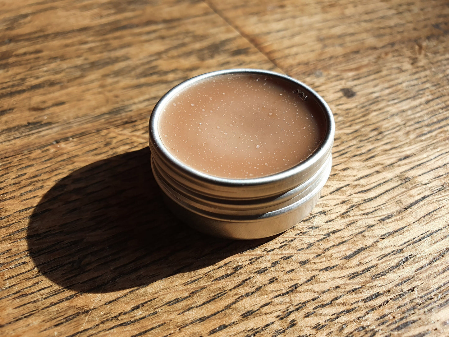 Le "Baume au chocolat", baume hydratant et nourrissant pour les lèvres gourmandes au beurre de cacao blanc et arôme alimentaire chocolat