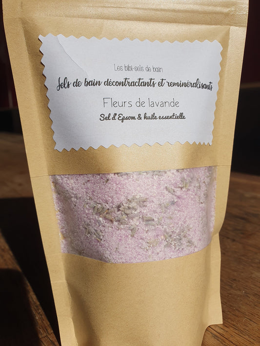Sels de bain décontractants et reminéralisants aux fleurs de lavande et huile essentielle de lavande