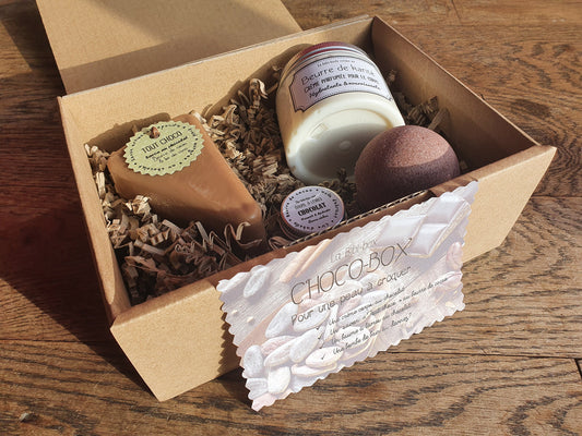 La "Choco-box", coffret ou boîte cadeau de soins complets au beurre de cacao pour les peaux gourmandes
